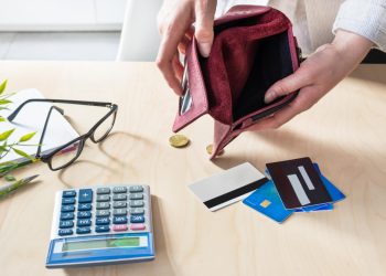 Învăță să călătorești cu un buget redus: sfaturi și trucuri