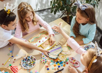 Activități de familie care întăresc legăturile: idei distractive și educative