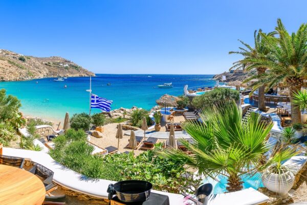 Cele mai spectaculoase și mai apreciate plaje ale Insulei Mykonos
