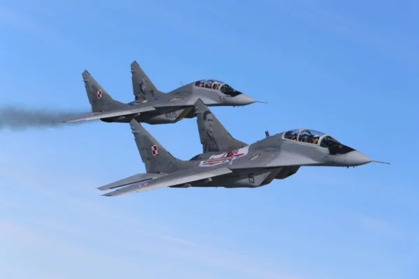 Marele mister al războiului din Ucraina: A trimis România avioane MIG-29 și tancuri pe front?