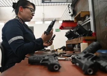 Războiul din Ucraina, beneficii de 679.000.000.000$ industriei de arme. România, achiziții de 10.000.000.000€