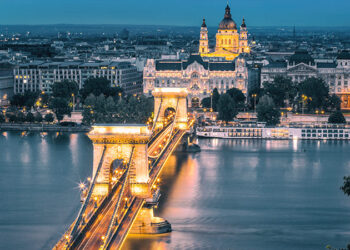 Moody’s a retrogradat ratingul Budapestei la nivelul ”junk”