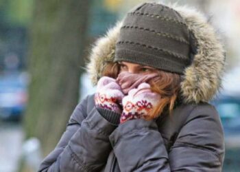 Prognoza meteo, 17 decembrie. Frig, burniță și ceață în unele regiuni. Când încep ninsorile