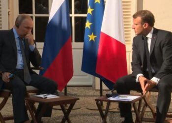 Macron se declară pregătit să discute din nou cu Putin
