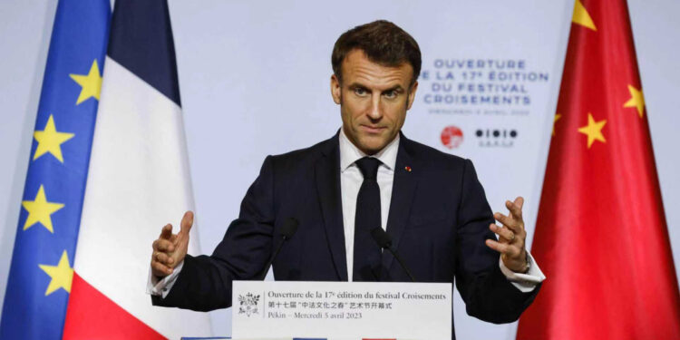 Macron acuză Statele Unite că „se îndepărtează treptat” de aliați și „vor să împartă lumea” în sfere de influență