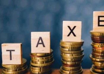 Ce taxe noi vor plăti românii de la 1 ianuarie 2026. Creșteri de impozite pentru locuințe și mașini / Toate modificările care intră în vigoare de azi