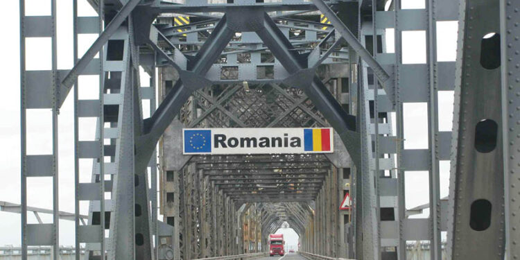 Se reiau lucrările la Podul Prieteniei Giurgiu – Ruse. Traficul este restricţionat  