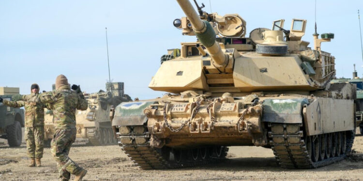 Exerciții româno-americane la Smârdan. Nicușor Dan: „Activitățile comune ne cresc capacitatea de acțiune în cadrul NATO”  