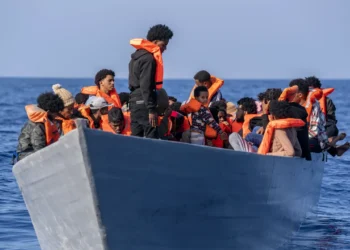 O barcă cu migranți s-a răsturnat în Marea Mediterană: 53 de oameni au murit sau sunt dați dispăruți  