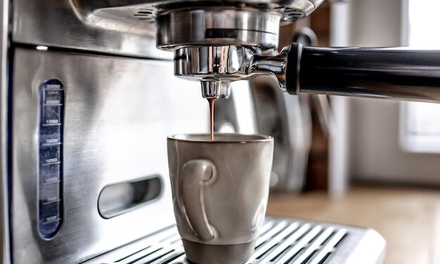 6 greșeli care îți scurtează viața espressorului