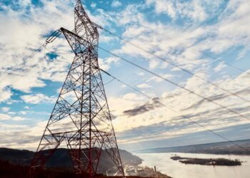 România ajută cu energie electrică și apă potabilă Republica Moldova, afectată de acțiunile rușilor în Ucraina