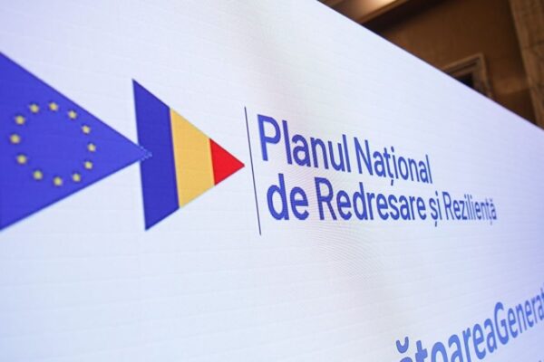 Comisia Europeană, îndemnată să blocheze fondurile din PNRR din cauza „amendamentului Fritz”. Scrisoare semnată de PPE și Renew