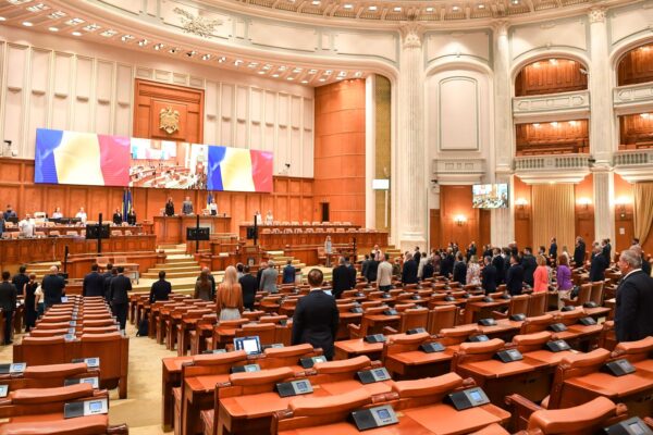 Legea decarbonizării sectorului energetic a fost adoptată în Parlament. Ce prevede amendamentul susținut de PSD și AUR