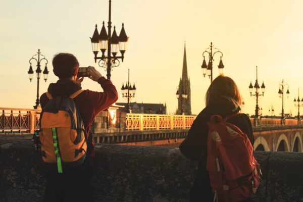Podul Rialto și împrejurimile: cum faci dintr-o oprire pentru fotografii o plimbare prin Veneția