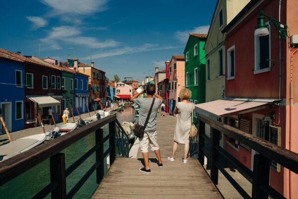 Murano sau Burano: ce descoperi pe fiecare insulă și cum alegi excursia
