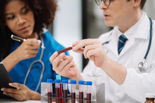 Proteina C reactivă mărită: ce poate arăta despre organism