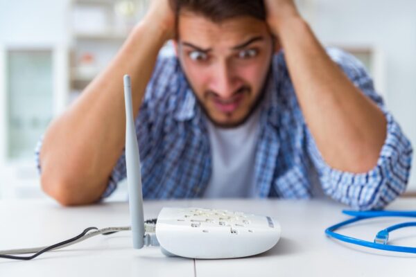De ce merge greu internetul prin Wi-Fi și cum îmbunătățești semnalul