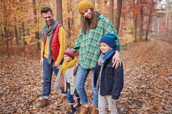 Toamna la munte cu copiii: păduri colorate și escapade fără aglomerație